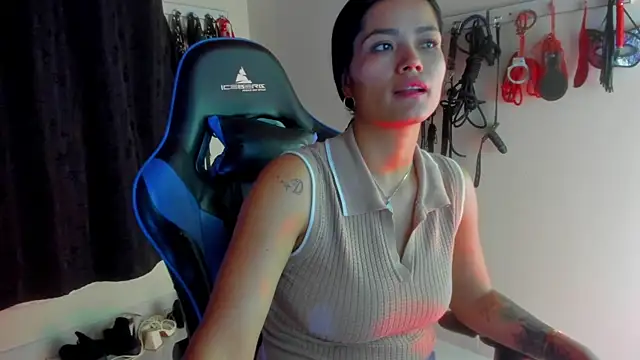 scarlet-kennedy98 online show from 11/04/25, 10:24