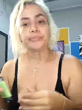 LuCKy JoK online show from 02/05/25, 01:22