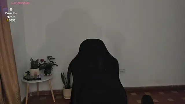 Snapshot of anaveleeez chatting on 03/12/25, 06:29 anaveleeez online show from 03/12/25, 06:29