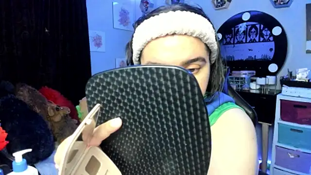 Luise Meyrink online show from 10/29/25, 03:27