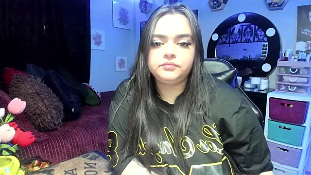 Luise Meyrink online show from 04/15/26, 02:39