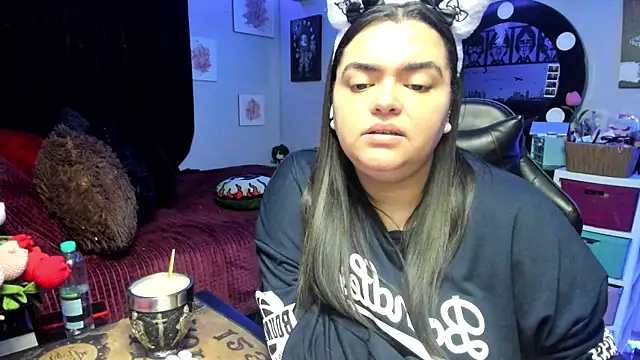 Luise Meyrink online show from 04/08/26, 03:52