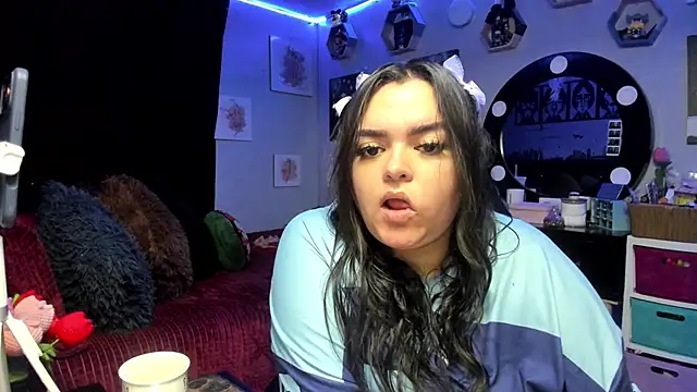 Luise Meyrink online show from 03/24/26, 04:12