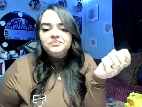 Luise Meyrink online show from 04/24/26, 03:52