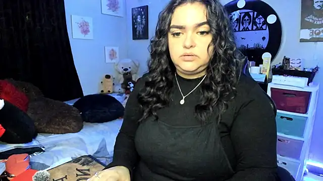 Luise Meyrink online show from 11/05/25, 01:20