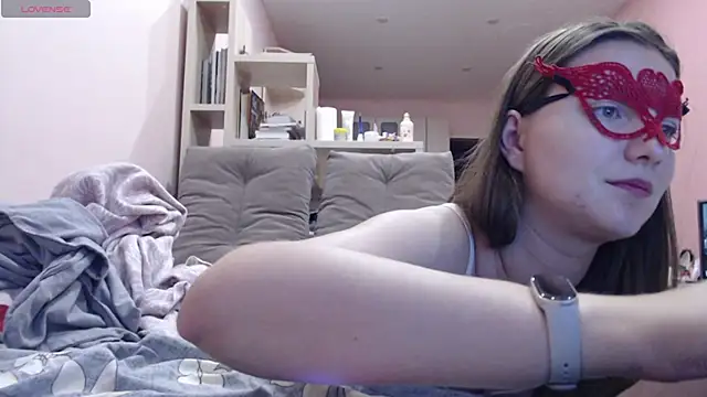 Snapshot of A2ure chatting on 07/13/26, 02:16 A2ure online show from 07/13/26, 02:16