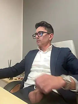 Snapshot of masterboss_ chatting on 02/03/26, 01:05 masterboss online show from 02/03/26, 01:05