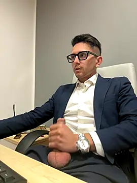 masterboss  online show from 10/31/25, 01:08