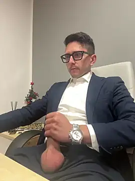 masterboss  online show from 12/18/25, 07:50