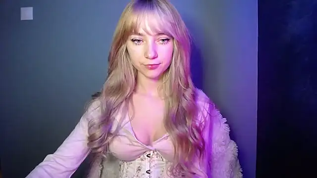 LuciaYoung online show from 11/09/25, 07:56