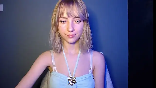 LuciaYoung online show from 03/12/26, 07:51