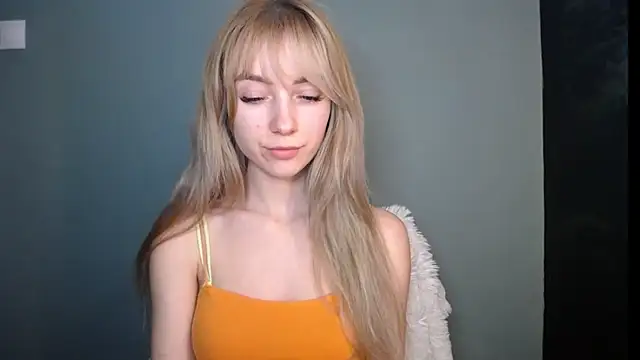 LuciaYoung online show from 02/07/26, 07:11