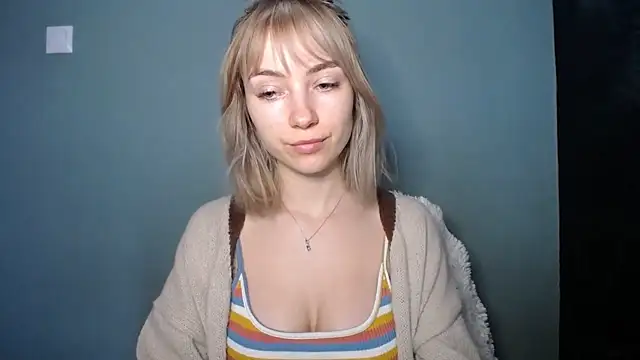 LuciaYoung online show from 02/20/26, 01:46