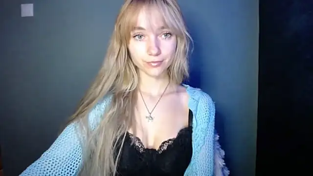 LuciaYoung online show from 11/15/25, 08:07