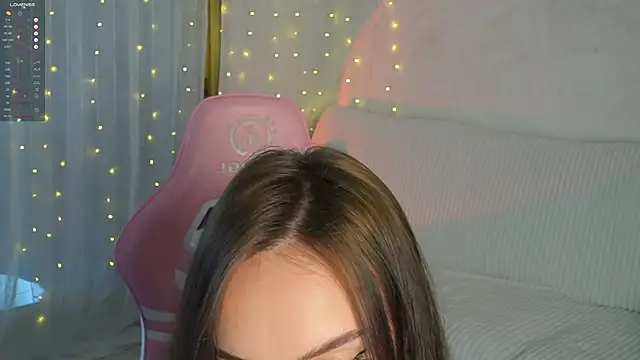 Snapshot of Dilara054 chatting on 02/10/25, 03:42 Dilara054 online show from 02/10/25, 03:42