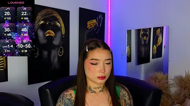  brenna hanson online show from 02/13/25, 07:31