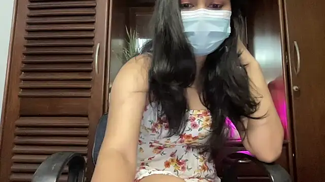 Snapshot of Princess_Lily chatting on 09/19/25, 02:21 Princess Lily online show from 09/19/25, 02:21