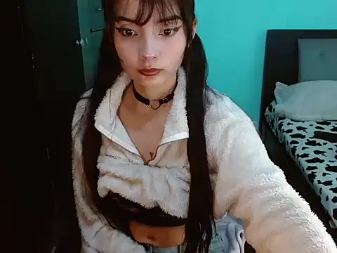 Snapshot of _annie_rosse chatting on 03/06/25, 07:21  annie rosse online show from 03/06/25, 07:21