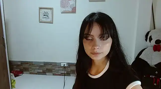 Snapshot of _annie_rosse chatting on 01/14/25, 07:43  annie rosse online show from 01/14/25, 07:43