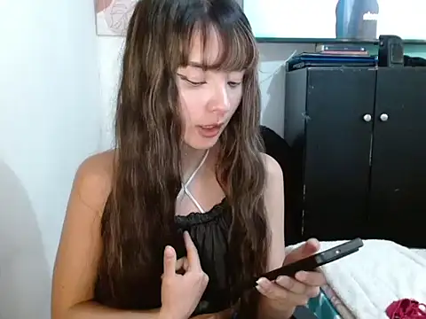  annie rosse online show from 05/08/26, 08:34