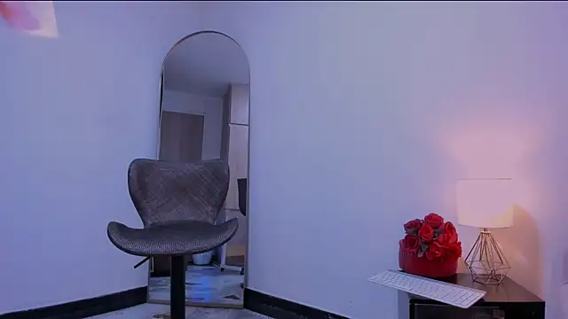 Jolie-bonnet online show from 03/29/26, 07:59