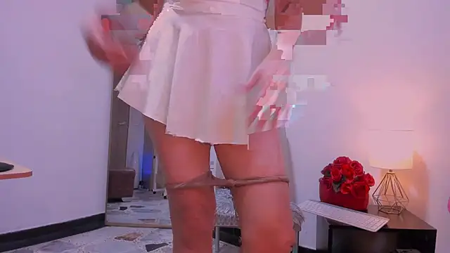 Jolie-bonnet online show from 10/27/25, 07:59