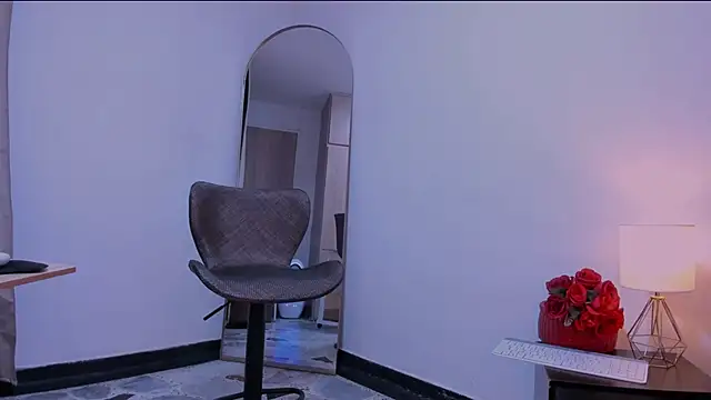 Jolie-bonnet online show from 03/28/26, 08:10