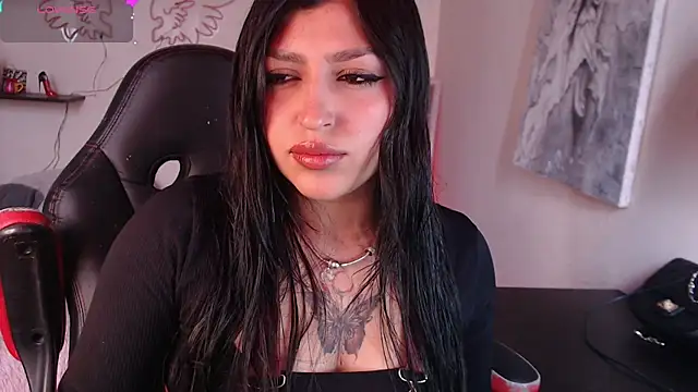 MissDennise online show from 10/11/25, 04:52