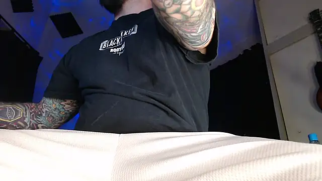 Snapshot of zedizded77 chatting on 12/31/24, 04:06 zedizded77 online show from 12/31/24, 04:06