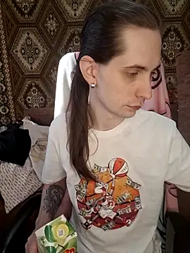 Nikki Sandy online show from 02/24/25, 05:11