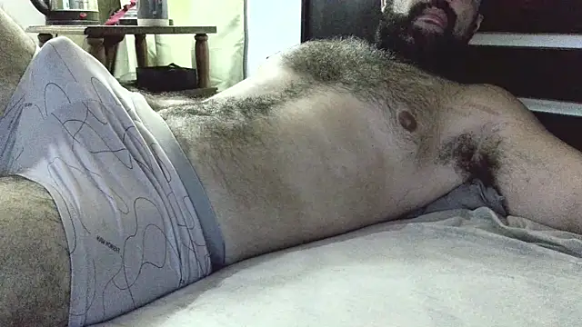 Snapshot of machoathome chatting on 03/23/25, 03:21 machoathome online show from 03/23/25, 03:21