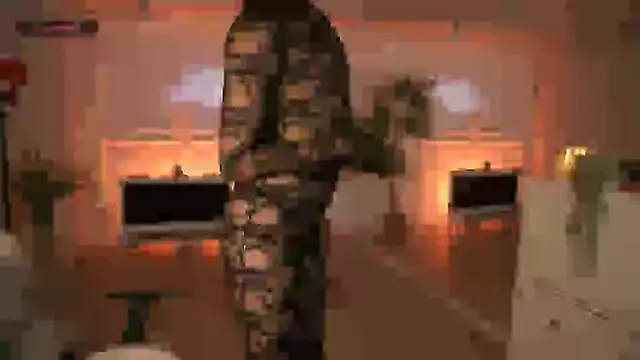 Snapshot of Ms_Sammy chatting on 02/27/25, 06:02 Ms Sammy online show from 02/27/25, 06:02