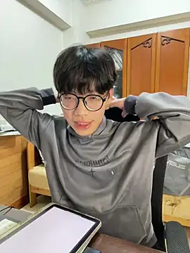 hihi0169 online show from 12/19/24, 01:18