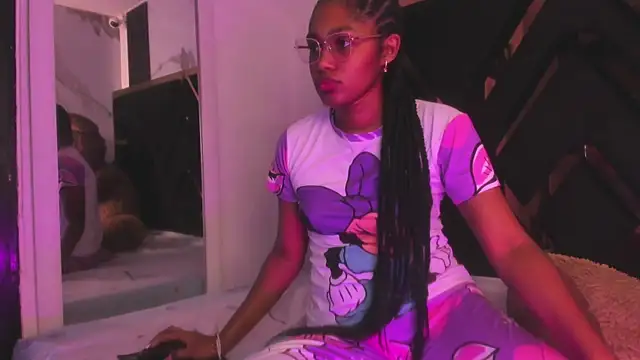 Snapshot of Ebony_beautifull chatting on 09/13/25, 01:38 Ebony beautifull online show from 09/13/25, 01:38