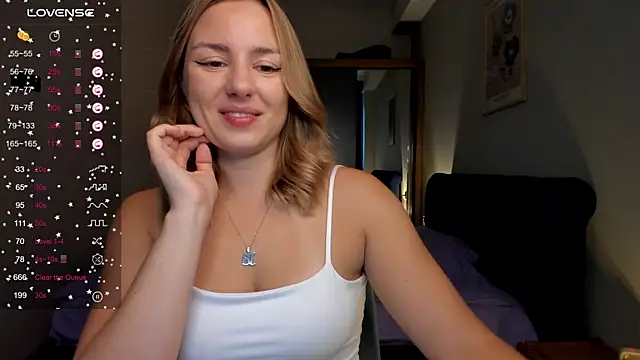 ThreeshaWhite online show from 09/22/25, 04:07