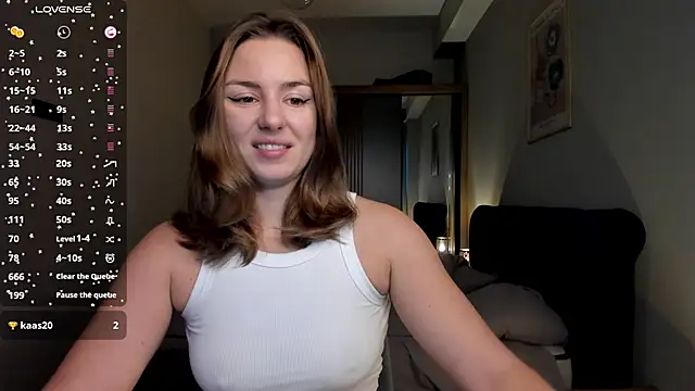 ThreeshaWhite online show from 12/16/25, 12:53