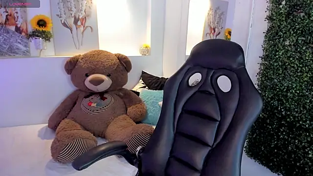 Abby Mae  online show from 09/25/25, 07:42