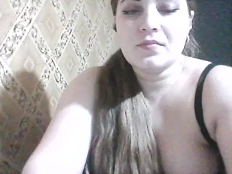 Snapshot of Elizabeth_Meow chatting on 04/15/26, 07:58 Elizabeth Meow online show from 04/15/26, 07:58