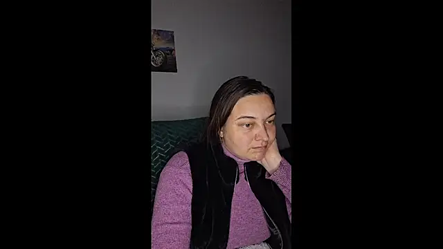 Snapshot of Cyndee_Winter chatting on 04/05/26, 06:25 Cyndee Winter online show from 04/05/26, 06:25