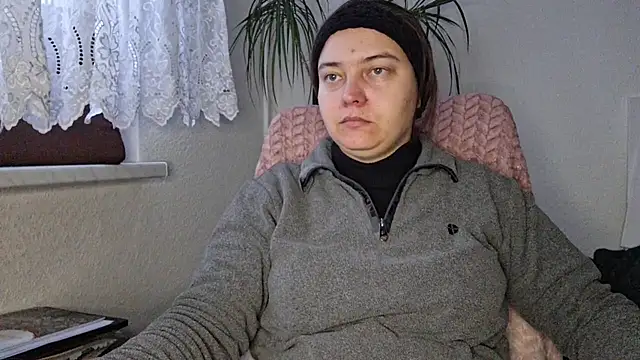 Snapshot of Cyndee_Winter chatting on 01/17/26, 02:20 Cyndee Winter online show from 01/17/26, 02:20