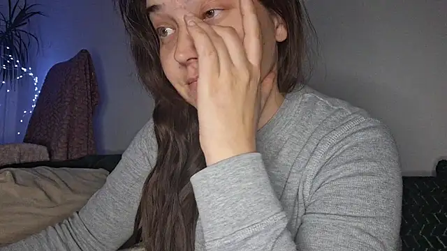 Cyndee Winter online show from 10/15/25, 08:06