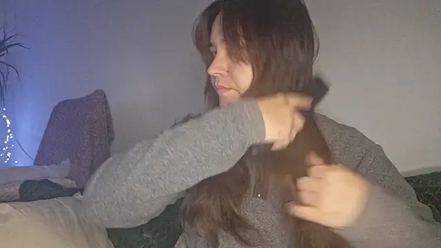 Cyndee Winter online show from 10/19/25, 05:59