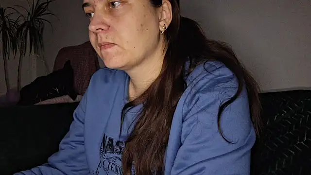 Cyndee Winter online show from 11/17/25, 07:40