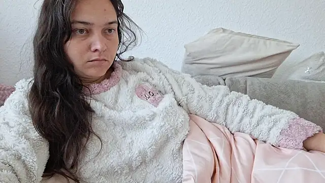 Cyndee Winter online show from 09/29/25, 07:59