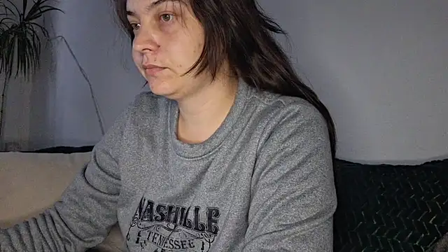 Cyndee Winter online show from 10/13/25, 04:19