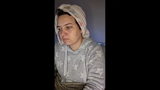 Cyndee Winter online show from 10/28/25, 06:07