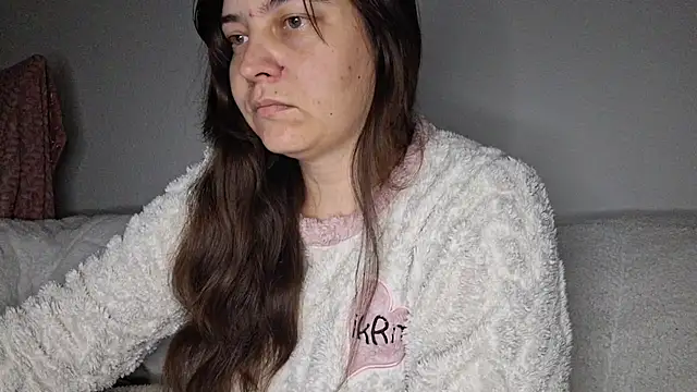 Cyndee Winter online show from 10/27/25, 06:42