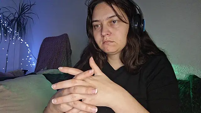 Cyndee Winter online show from 11/29/25, 09:48