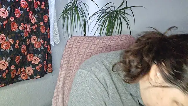 Snapshot of Cyndee_Winter chatting on 01/18/26, 03:04 Cyndee Winter online show from 01/18/26, 03:04