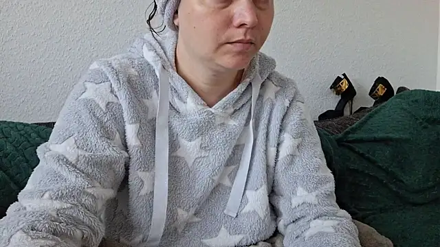 Cyndee Winter online show from 09/24/25, 06:31